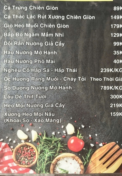Quán Quân Nhi 